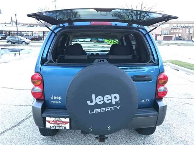 2004 Jeep Liberty 4dr Sport 4WD SUV